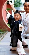 萌到翻少女 武汉"小道姑"可爱高清图片