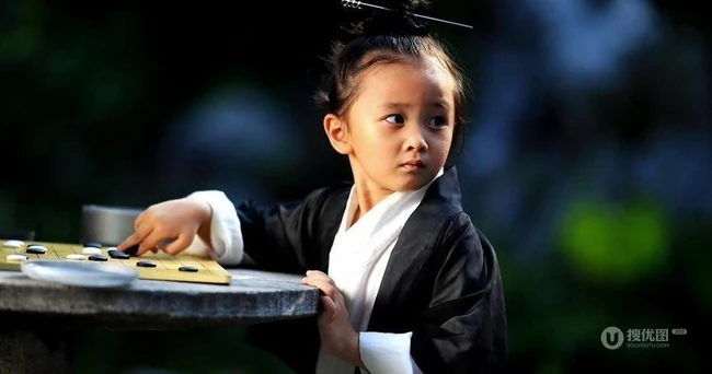 萌到翻少女 武汉"小道姑"可爱高清图片