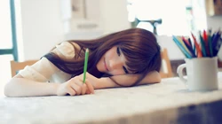 小清新书房美女壁纸
