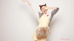 新锐美眉杂志高清美女电脑壁纸