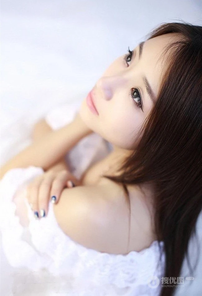唯美清纯白色-纯白色女生闺房私拍写真