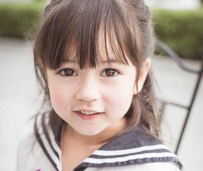 泰美混血少女妹子拉达&middot;莫兰图片