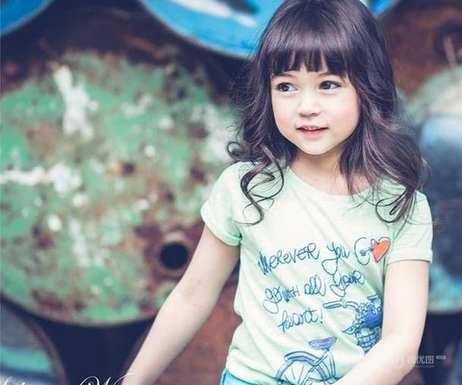 泰美混血少女妹子拉达&middot;莫兰图片