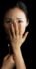 江一燕鬼马表情连拍高清另类图片