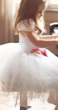 公主范-欧美可爱女生公主婚纱图片
