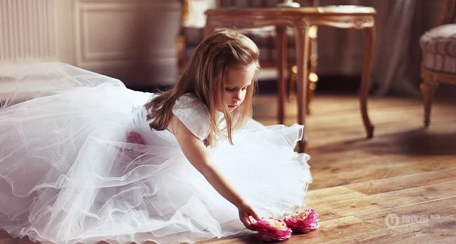 公主范-欧美可爱女生公主婚纱图片