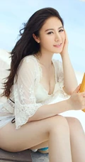 秀人模特海边木栈道清凉写真