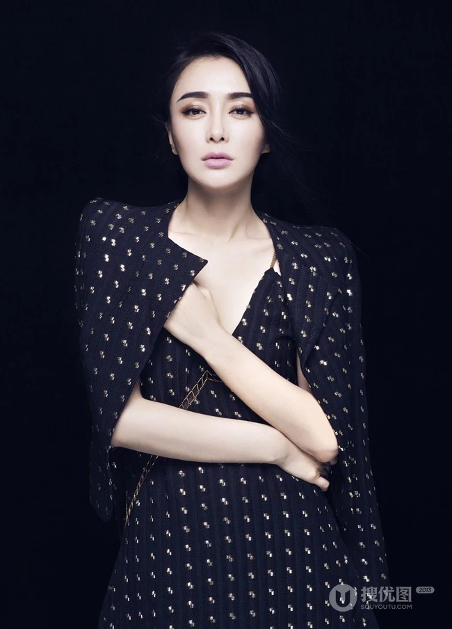 秦岚时尚杂志写真 展淑女时尚风采