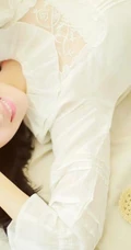 菅韧姿纯美可人白衣写真图片