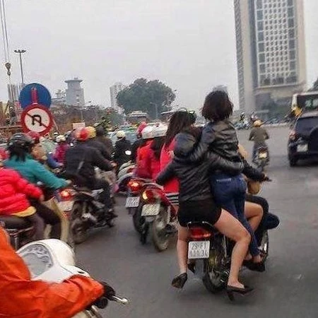膜拜女汉子！！