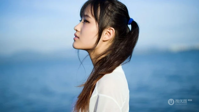 夏日清纯少女图片-夏日悠游