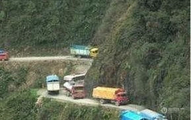 一张图片证明什么才是路况险峻