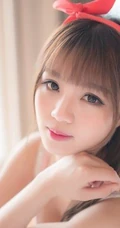 清纯女生-粉红蝴蝶结发箍女生图片