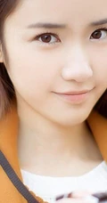 长发可爱女生图片-妹子可爱纯美外拍