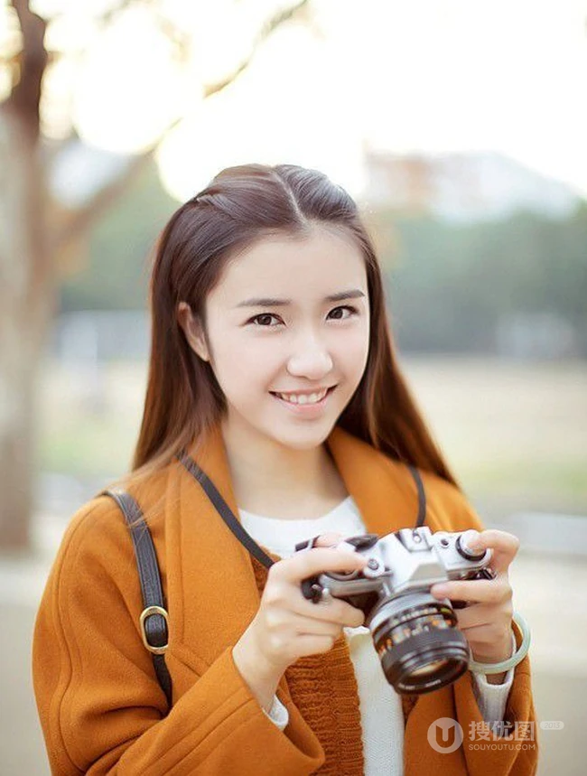 长发可爱女生图片-妹子可爱纯美外拍