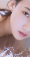 清纯唯美女生浴缸沐浴纯美图片
