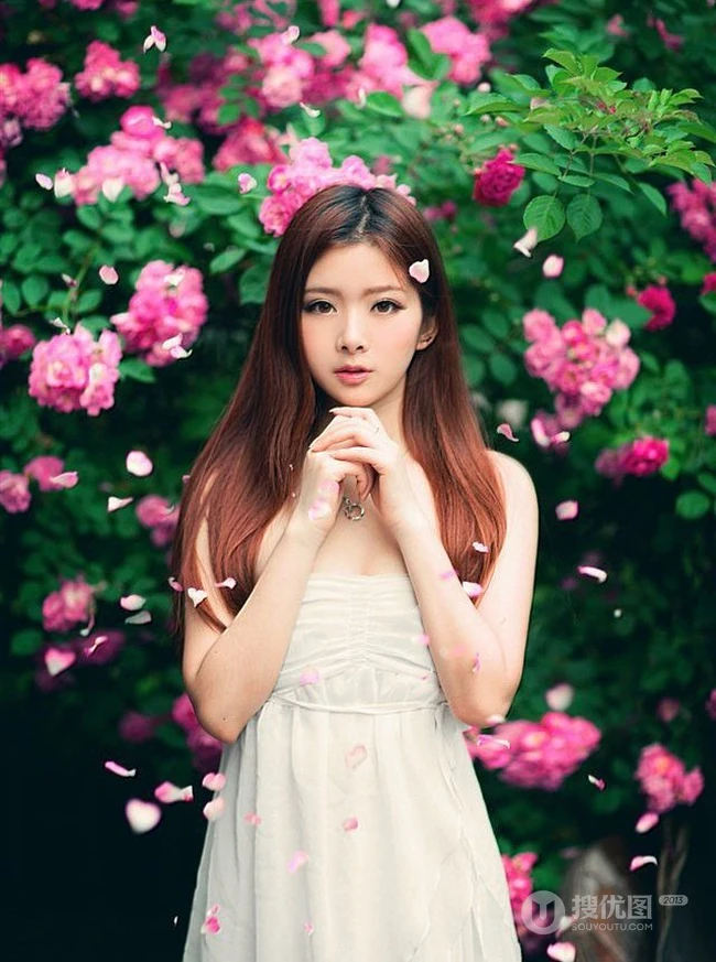 花间-清纯女生花间唯美图片