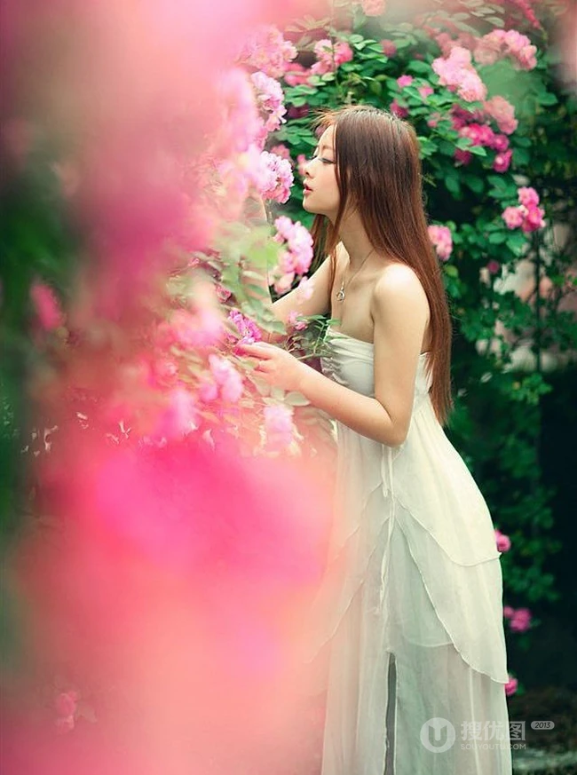 花间-清纯女生花间唯美图片