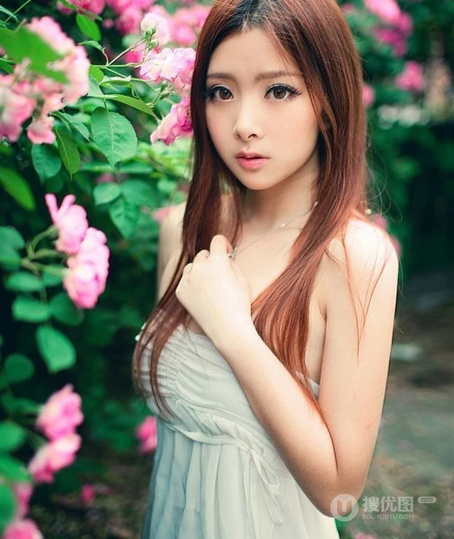 花间-清纯女生花间唯美图片