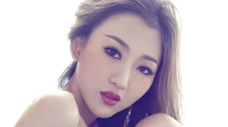 美女陆依娜的浴室写真壁纸