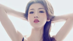美女陆依娜的浴室写真壁纸