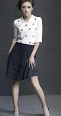 伊一图片 女生主持伊一魅力时尚写真