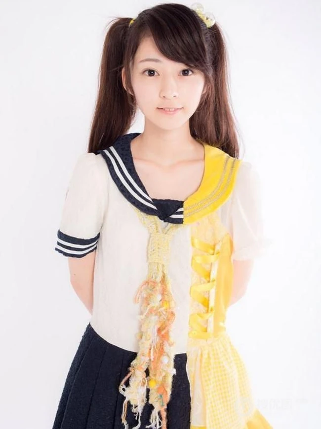 日本可爱女生杉野静香图片