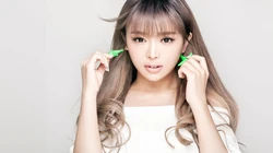 个性美女裴紫绮高清电脑壁纸