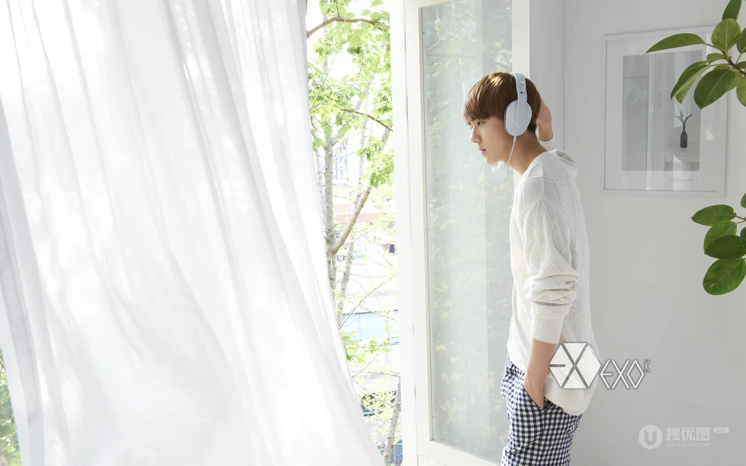 EXO吴世勋居家小清新壁纸下载