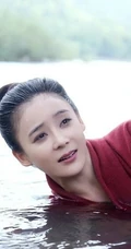 电视剧《美人制造》袁姗姗落水清透高清剧照