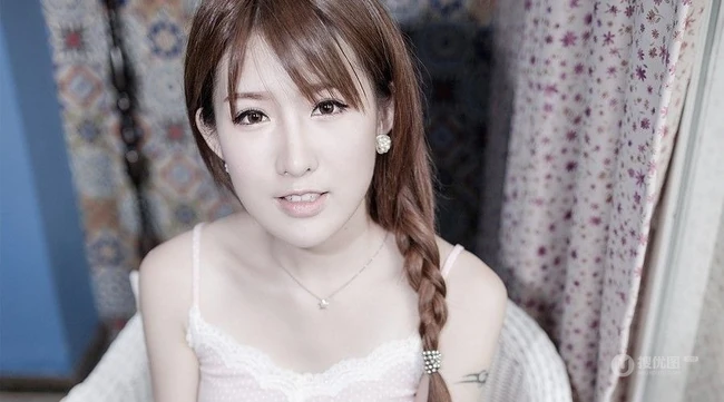 少女模特高清图片 少女情怀总是诗