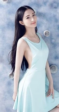 蓝燕清凉连衣裙大胆写真 简约上阵侧身露美乳