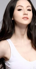蓝燕清凉连衣裙大胆写真 简约上阵侧身露美乳