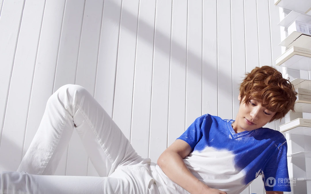 EXO-K-朴灿烈宅男小清新壁纸