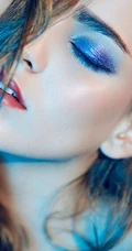 欧美长发女生浓妆魅力高清照片