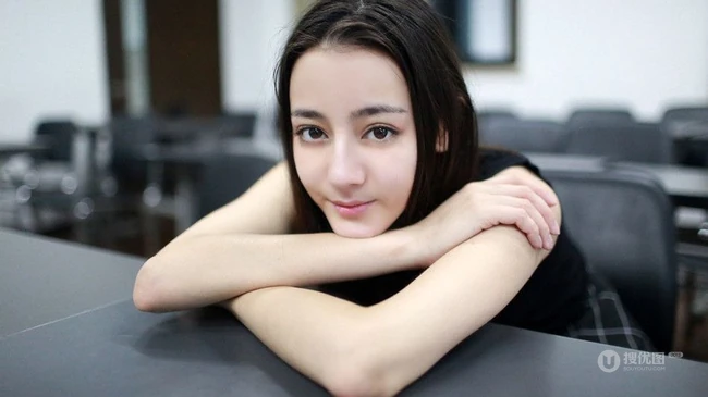 迪丽热巴清纯图片，写真，生活照大全