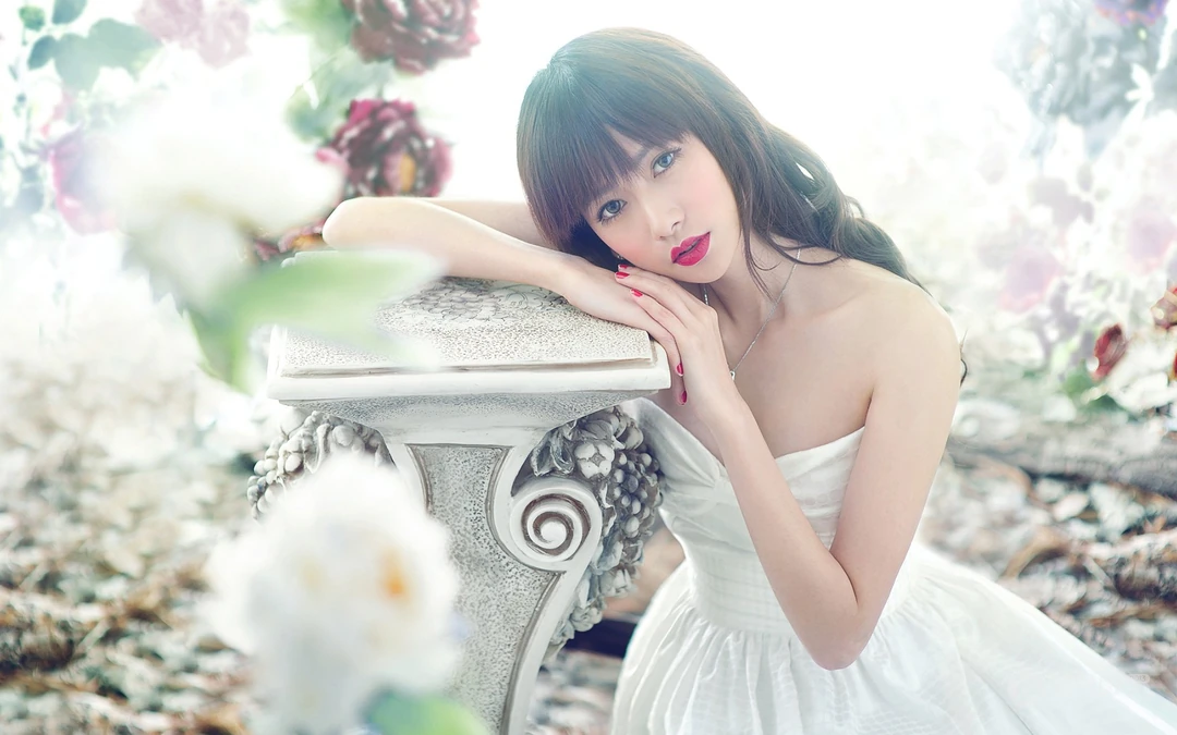 清纯美女&ldquo;王秋紫&rdquo;高清意境写真壁纸