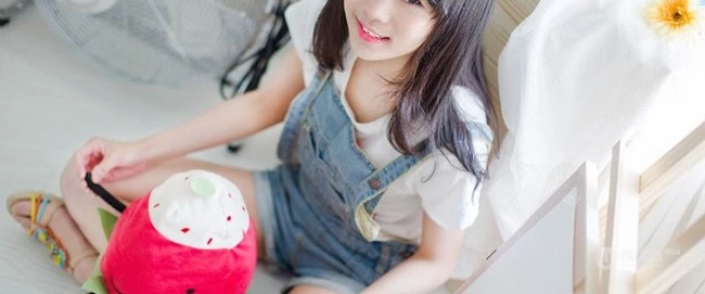 邻家小妹-俏皮可爱小妹子居家生活照片