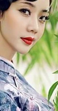 杨柳细腰-气质旗袍女生江边纯美图片