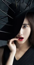 长发女生模特-神秘黑色另类图片写真