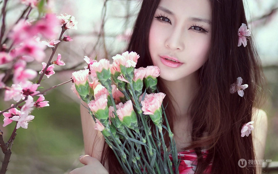 小清新美女踏春写真壁纸