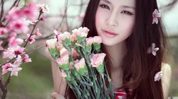 小清新美女踏春写真壁纸
