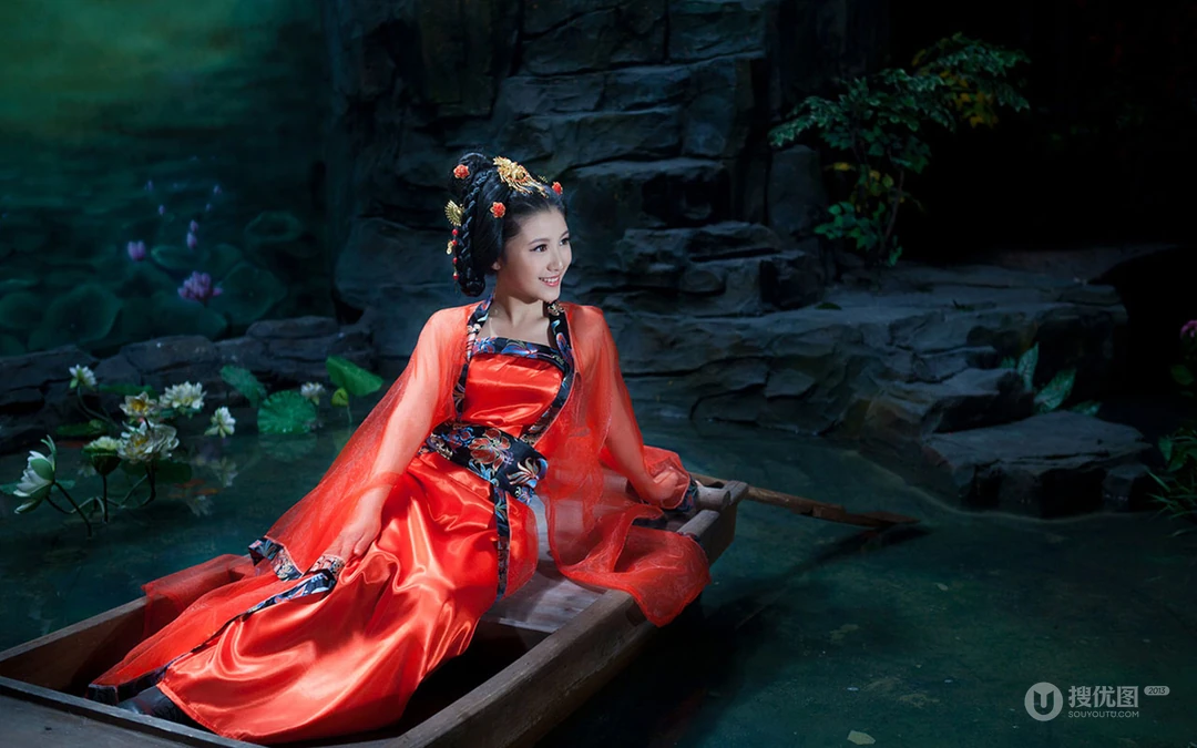 古典和旗袍美女电脑桌面壁纸