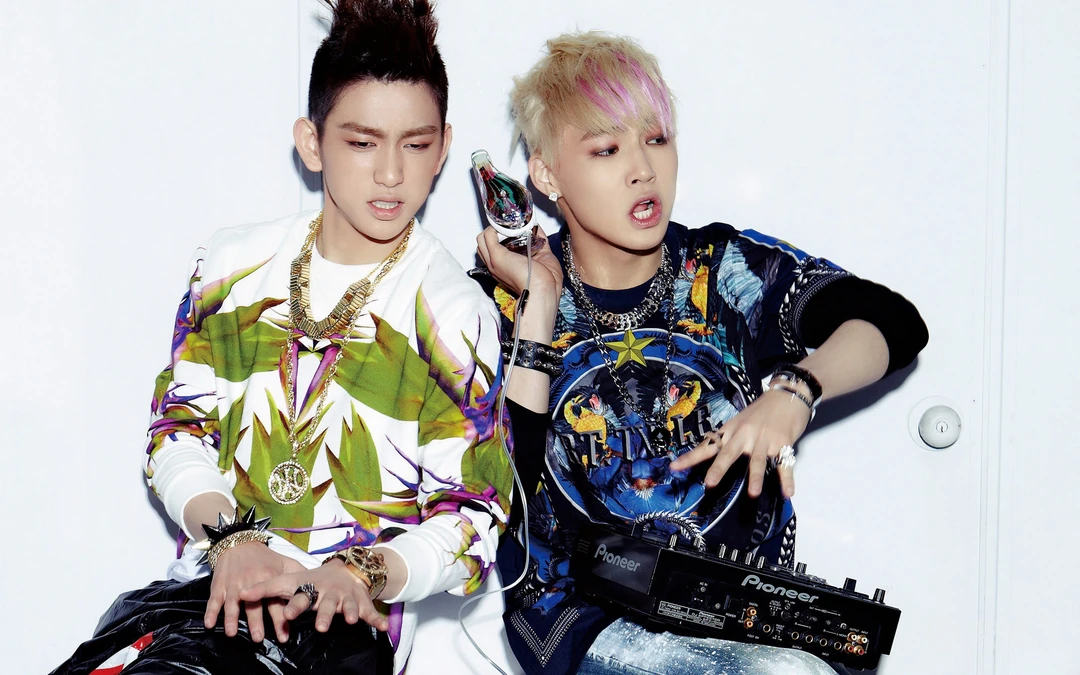 韩国组合&ldquo;JJ Project&rdquo;桌面壁纸
