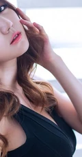 短裙女生韩佳恩-紧身短裙包臀展曼妙身材