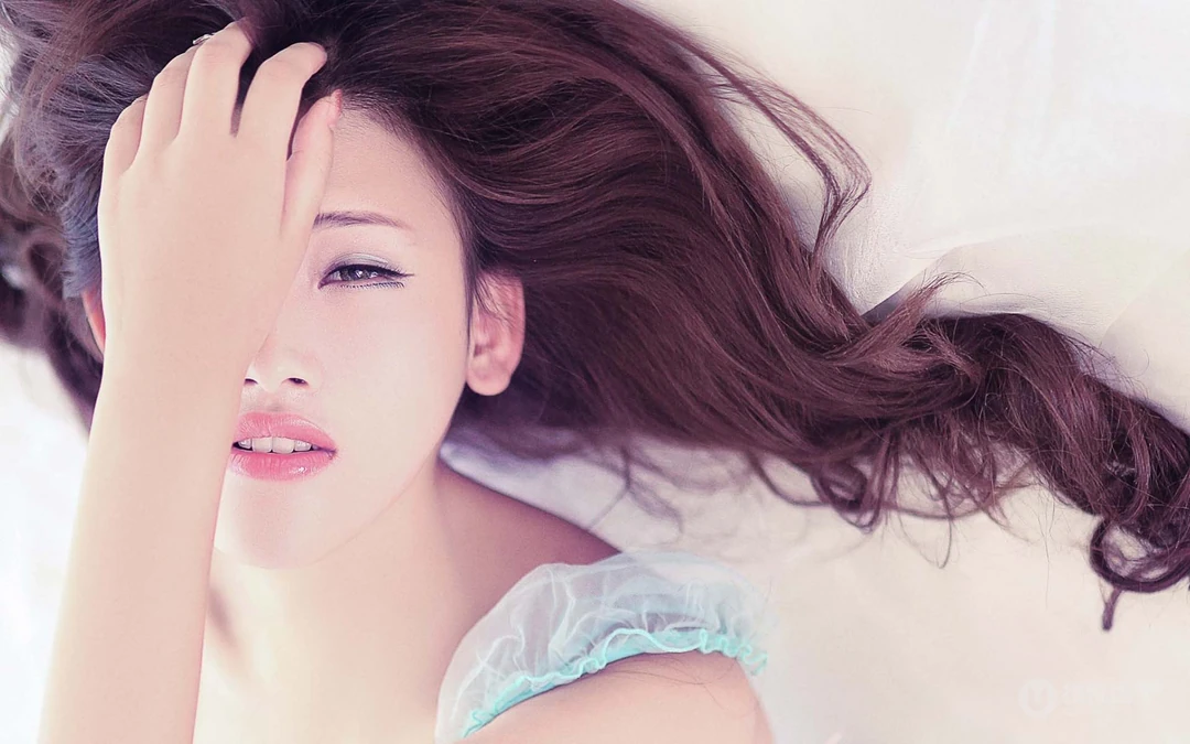 白莎情趣内衣性感美女私房写真壁纸