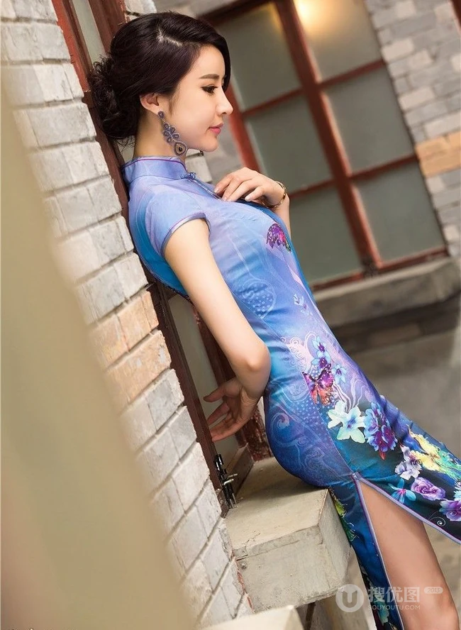 苗条淑女-旗袍女生模特苗条身材图片