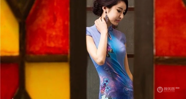 苗条淑女-旗袍女生模特苗条身材图片