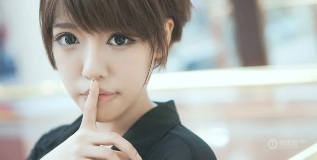 大眼睛清纯女生写真