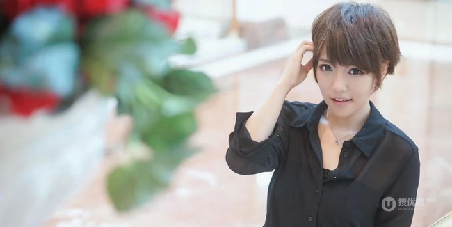 大眼睛清纯女生写真